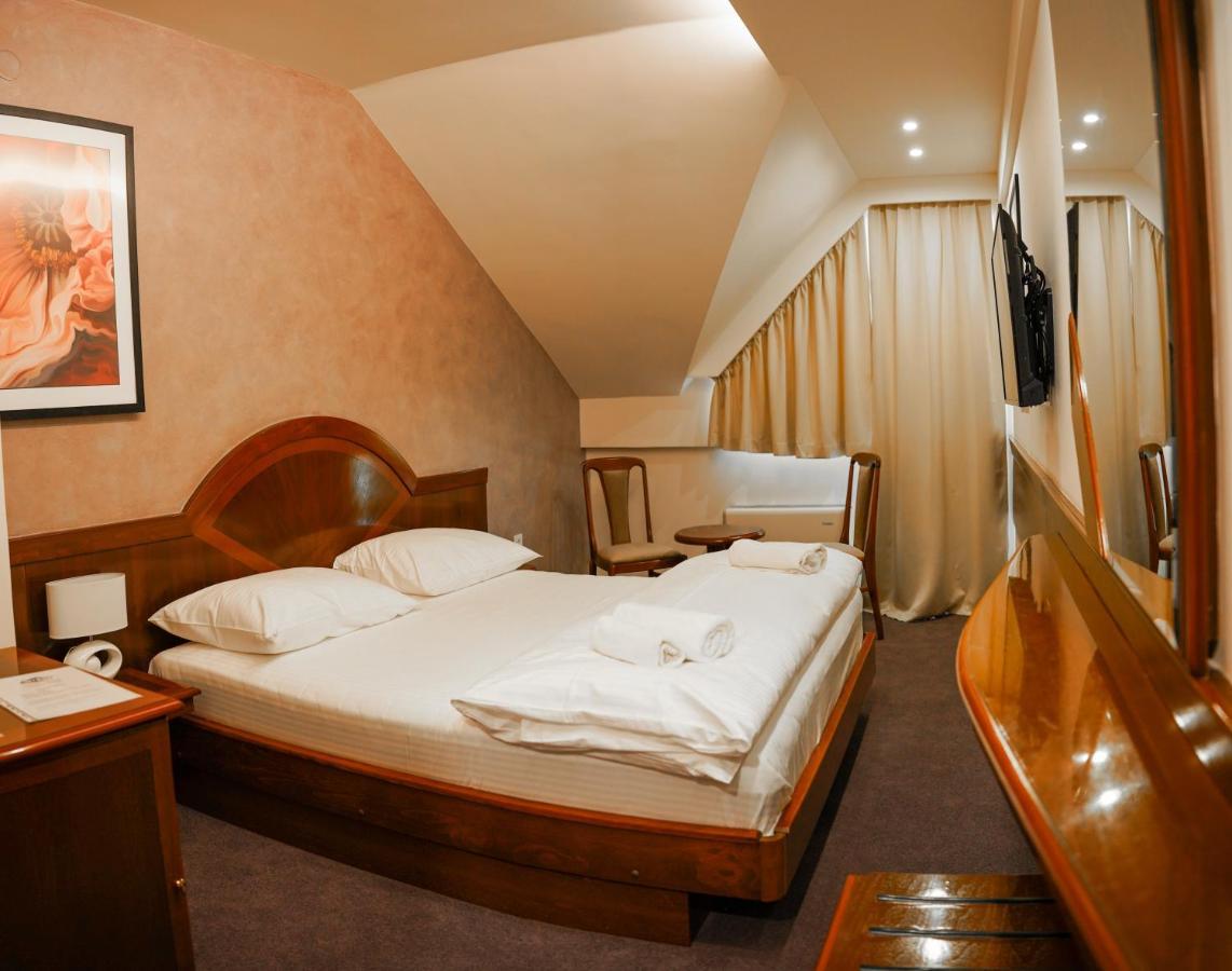 Hotel Laktaši Eksteriør billede